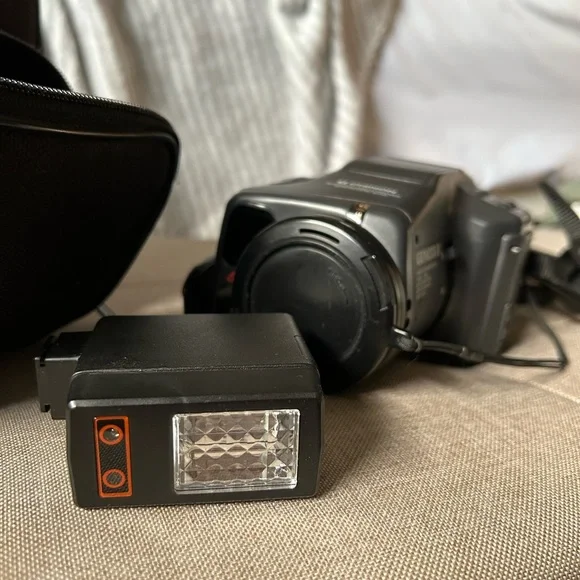 CHINON Genesis II film camera WITH ATTACHMENTS AND BATTERY